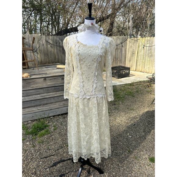 Vintage 70's Greenco Maid Wedding Dress Ivory Lace With Veil Long Sleeve Size 4 - Picture 5 of 16